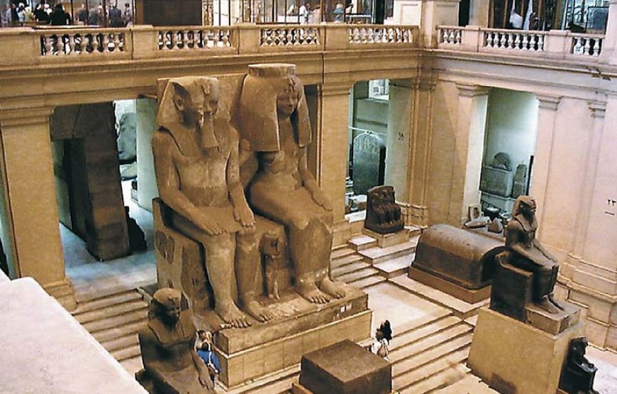 A Cairo Pyramids and Egyptian Museum Tour from Sharm by Airplane